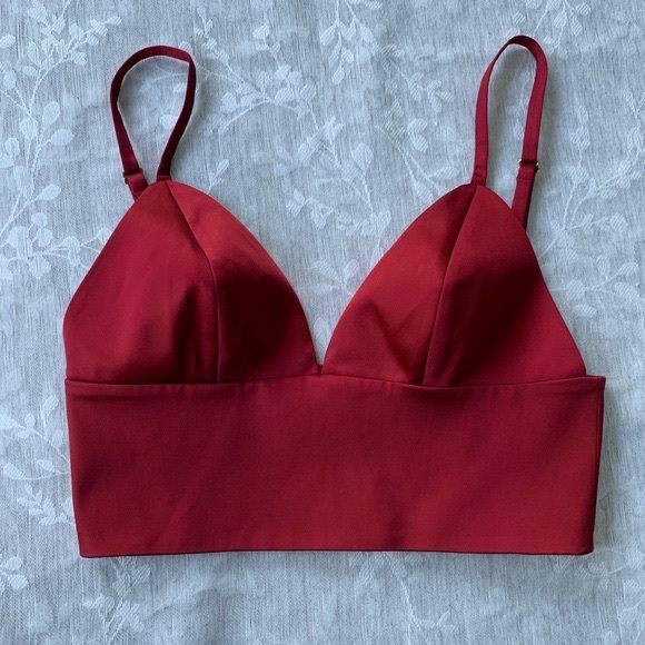 Guess by Marciano size 0 bralette - Picture 2 of 16